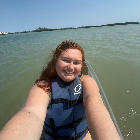 Meet your Posher, Emie - Picture 3 of 10